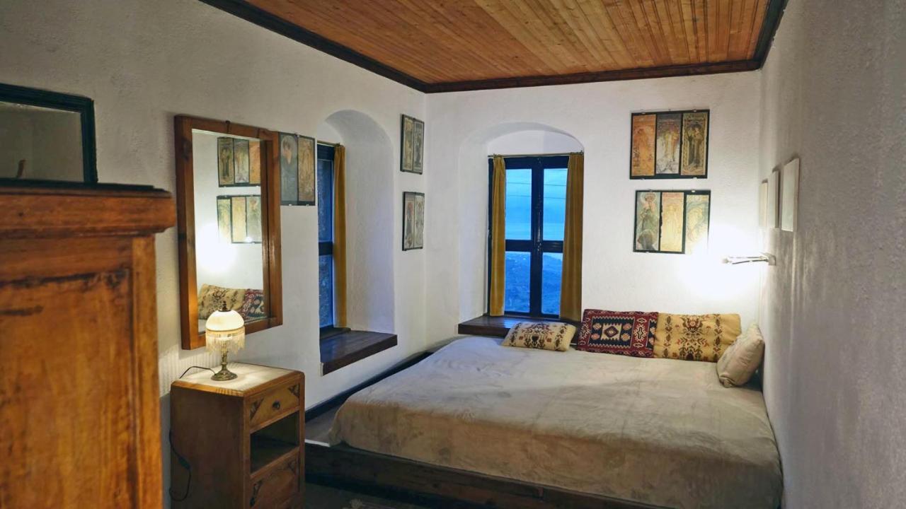 Villa The Old Olive Mill House Aegae Exterior foto